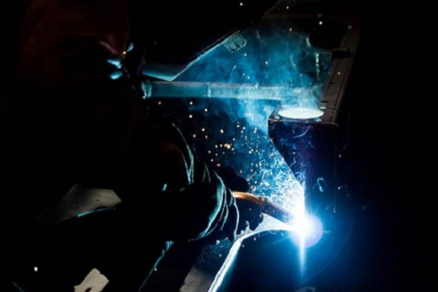 Mengenal Las FCAW (Flux Core Arc Welding): Solusi Pengelasan Cepat dan Efisien